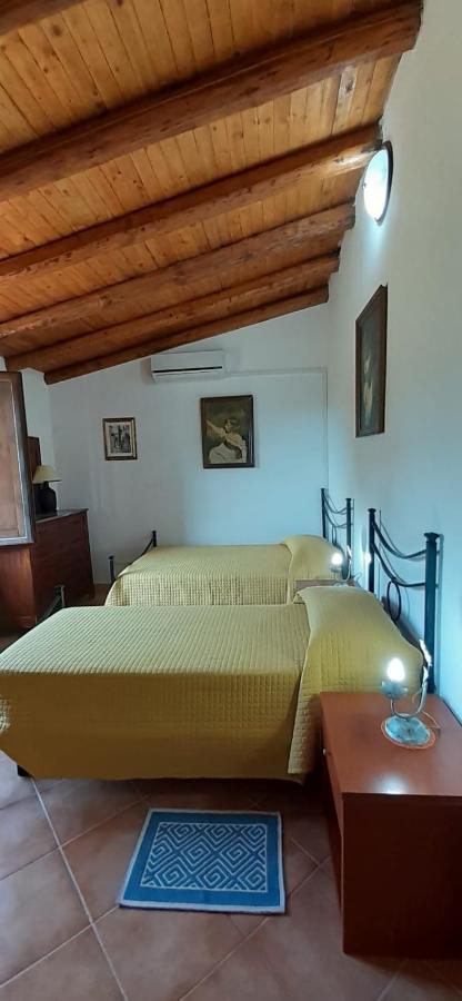 B&B I Menhir Sorgono Extérieur photo