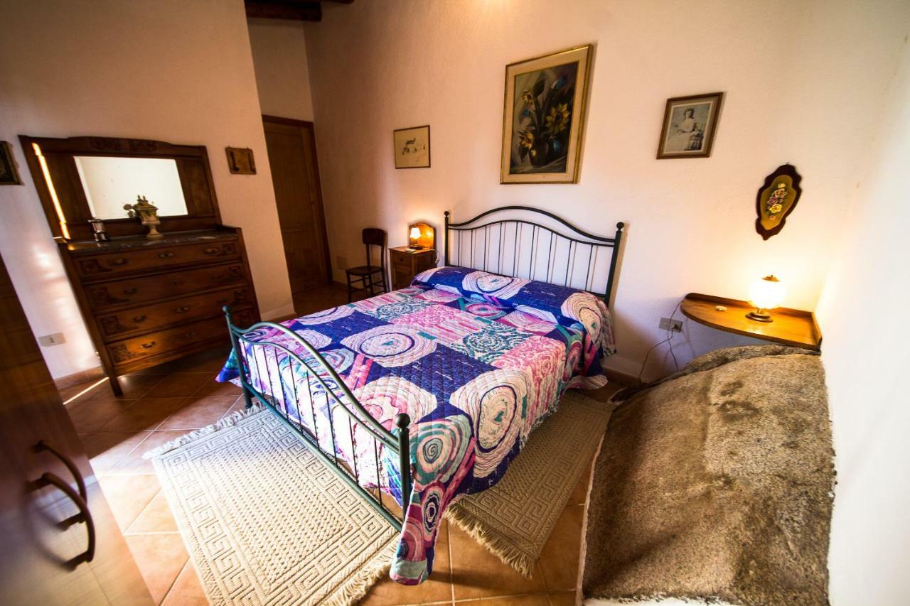 B&B I Menhir Sorgono Extérieur photo